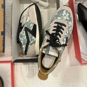 $35 Rag&bone Floral Women's Sneakers 
Size 6.5 (no box)